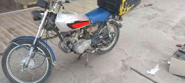 ماطور بارت ايراني الاصلي شرط شغل هندر واحد وايرمنية كلها شغالة ماعدة اشاير الخلفي مكاني موصل حي العربي السعر ٢٥٠ وبي مجال قليل اتصل وتعال شوفو *********** او *********** والصندوق مو معاه موديل ٢٠١٩
