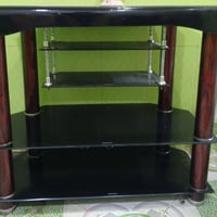 ميز تلفزيون • مناسب