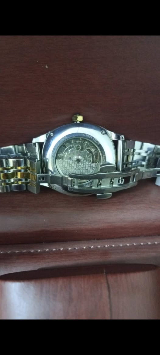السلام عليكم ورحمة الله
ساعه من ماركه كارتير سويسرا الساعه

1لمينوس المياله

2مكينه اوتوماتيك

3حجر وماءالذهب 

مستخدم قليل السعر200الف الخاص مفتوح


**إذا كنت صاحب هذا الإعلان وتريد حذفه لأي سبب، رجاءا أرسل رسالة إلى الدعم الفني**