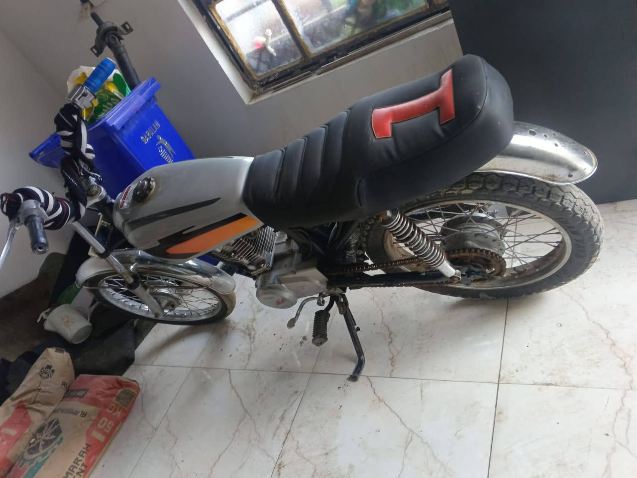 السلام عليكم دراجه نامه للبيع دراجه نشطه حلوه ونضيفه ومكينه بس مبدل ولفات دراجه كلك ادوات السعر 400وبيها مجال بسيط المكان البصرة ابو الخصيب ***********
