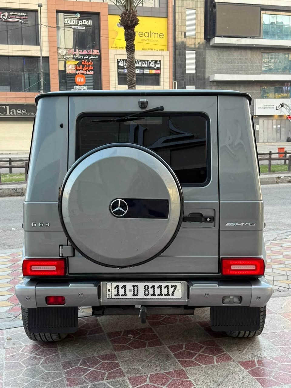 سلام عليكم
للبيع مارسيدس AMG
2016 G6.3
مكفوله كفاله عامه 
رقم بغداد باسمي 
عنوان بغداد زيونه
السعر 465

ملاحضه :تم تغليف السياره ب كامل حمايه ولون اسود لامع وضمان 10 سنوات 
وبلسنويه مكتوب ( اسود نفطي ) يعني اصل 

اي ملاحضه او ستفسار اني حاضر اتصل وتدلل

***********

