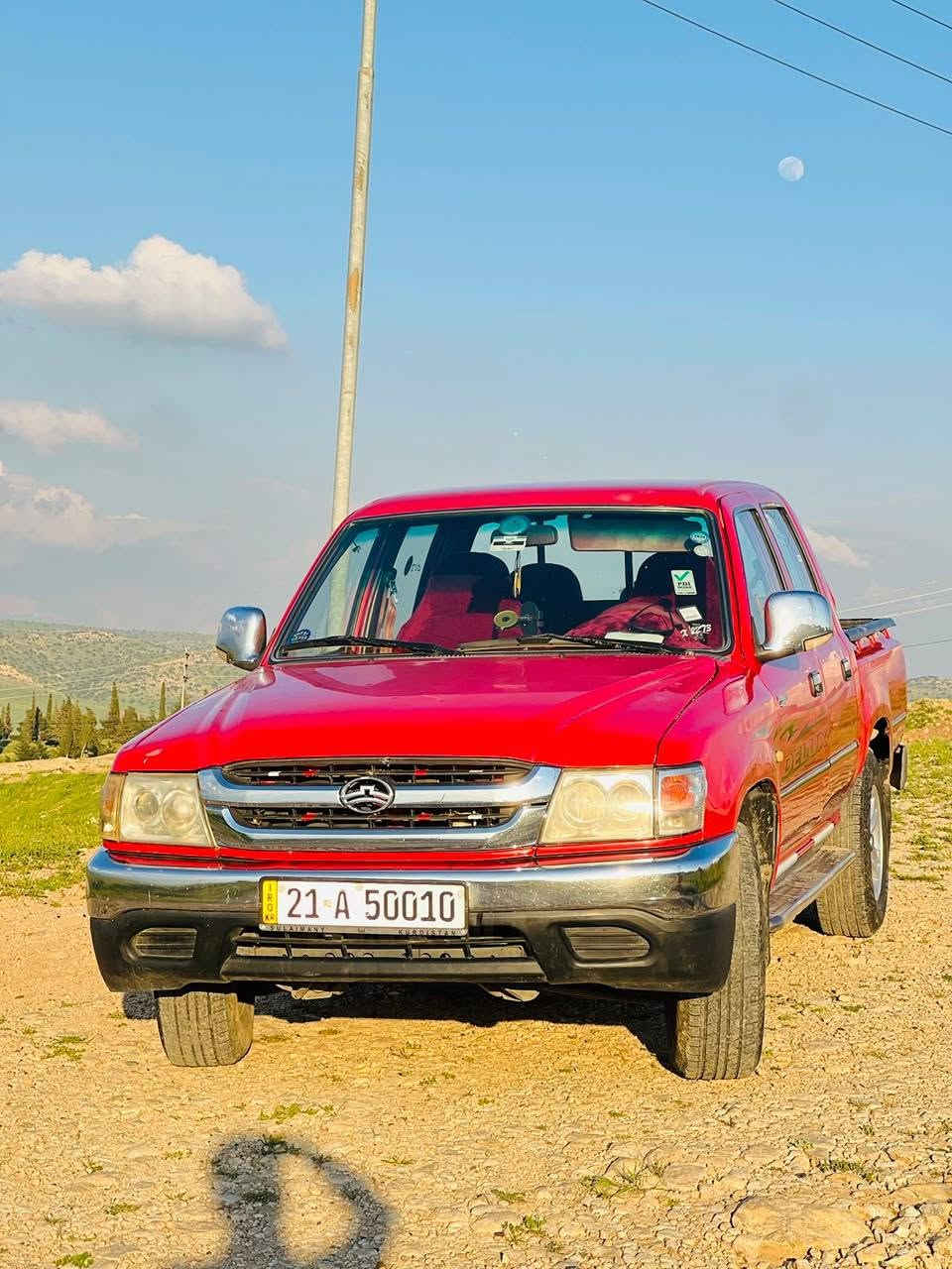 دیر 2010 کۆبۆن بەنزینی هەیە 
سەنەوی وهە
زەو تاقم پیش و دوای تازەیە
سەیارەکەبێ بۆیاخ  و کەمیک کاڵبونەوەی هەیە 260هەزار ڕۆیشتوە کامل کارەبای و ساردی و گەرمی ئیشەکات بێ مەسرەفە بێ عەیبە 82 مەجال***********
*********** شمشمل, السليمانية
