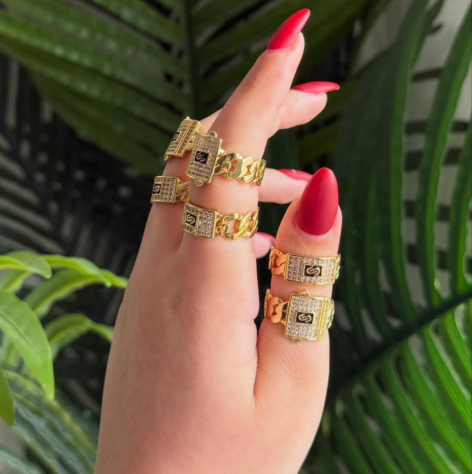 متوفر موديلات جديدة 
 اكسسوارات للعيد
توصيل بسمايه الف 🚗


**إذا كنت صاحب هذا الإعلان وتريد حذفه لأي سبب، رجاءا أرسل رسالة إلى الدعم الفني**