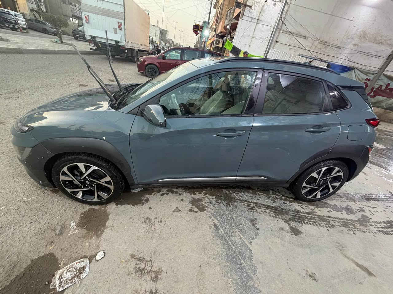 🚘 هونداي كونا 2022 
      رقم أربيل
🔹 المواصفات: فول مواصفات
•محرك ١٦٠٠ تيربو
• بصمة تشغيل وبصمة ابواب
•سلايد روف
•هاند بريك بصمة
• تشغيل عن بُعد
• كاميرا خلفية
• حساسات خلفية
• نظام فور ويل
•مانع انزلاق وانحدار
•اوتو بريك
•تحديد مسار
•نقاط عمياء
•مود درايف ٣ وضعيات
‏(sport* normal* smart)
•قيادة ذاتية
•النظام الصوتي من شركة Harman Kardon
•لد نهاري ولايت زنون
•كشن كهربائي
•شاشة كار بلي
•شاشة ديجيتل
•شحن لاسلكي
•فول تحكمات ستيرن
•كشنات ابيض جلد

💵 السعر : 160وبي مجال

✔️ سيارة نظيفة
✔️ جاهزة للبيع
📍 العنوان: بغداد/ الدورة/ شارع الشرطة
📞 الرقم: *********** بغداد, العراق
