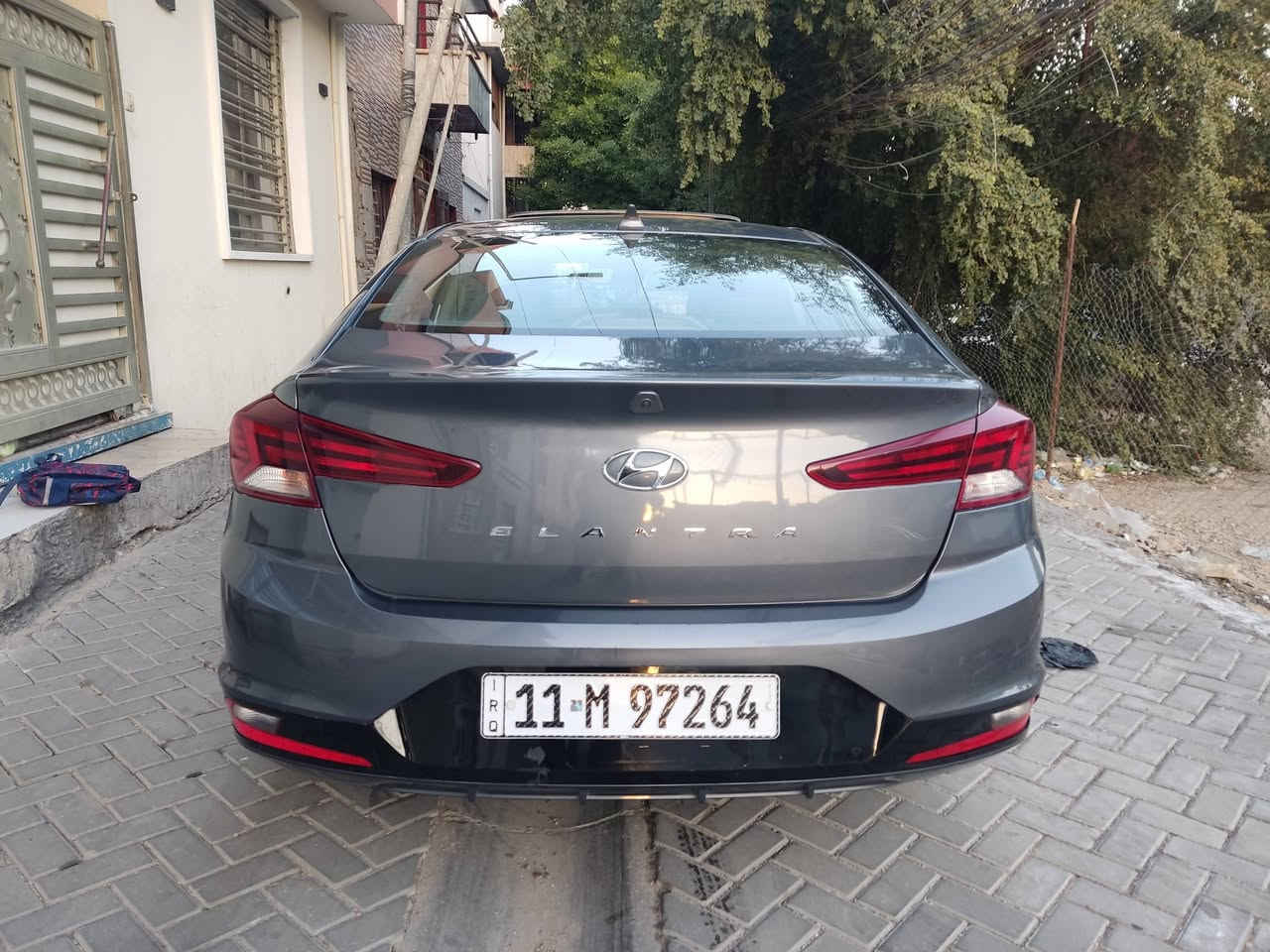 السلام عليكم النترا موديل 20حادث بنيد فقط صبغ المواصفات بصمه فتحه راداروباقي  المواصفات السعر 140مكان السياره بغداد الكسرة***********
