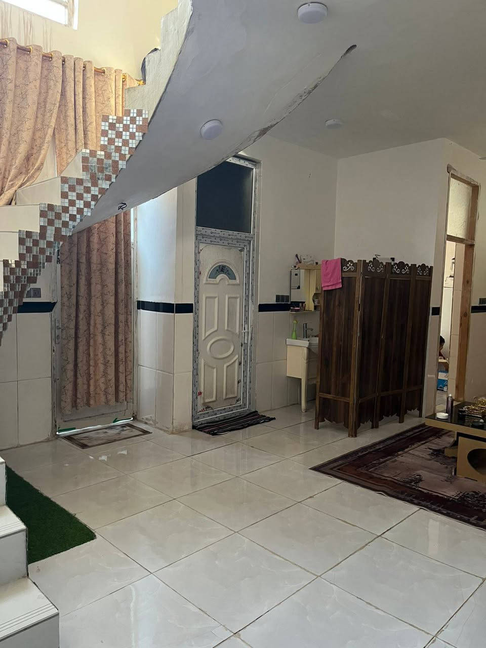 📢 اعلان 📢📢 اعلان 📢 
       👇               👇
⚜⚜ للبيع ⚜⚜ للبيع ⚜⚜
🏠 دار سكني طابو زراعي 🏠 
📐 المساحة  ١٤٠ متر 📐
🌍 الموقع / الحلة / حي الجزائر / قرب مذخر الفيض  
🏡 طابق واحد  يحتوي على غرفه نوم   🌺 صاله 🌺 هول  🌺 مطبخ   🌸مجمع صحيات 🌹 كراج
📏 الواجهة ٧.٥ متر والنزال ١٩ متر 
📷 صور المنزل مرفقة في الاعلان 👇
 ❓للاستفسار ⚜  زيارة مكتب انكيدو للعقارات والمقاولات في حي الجزائر مقابل مكبس التمور او 📞 الاتصال على هواتف المكتب 
☎️*********** محمد الزبيدي 
☎️ *********** سيد وليد 
☎️ *********** سيد وليد 
⚜⚜⚜⚜⚜⚜⚜⚜⚜
