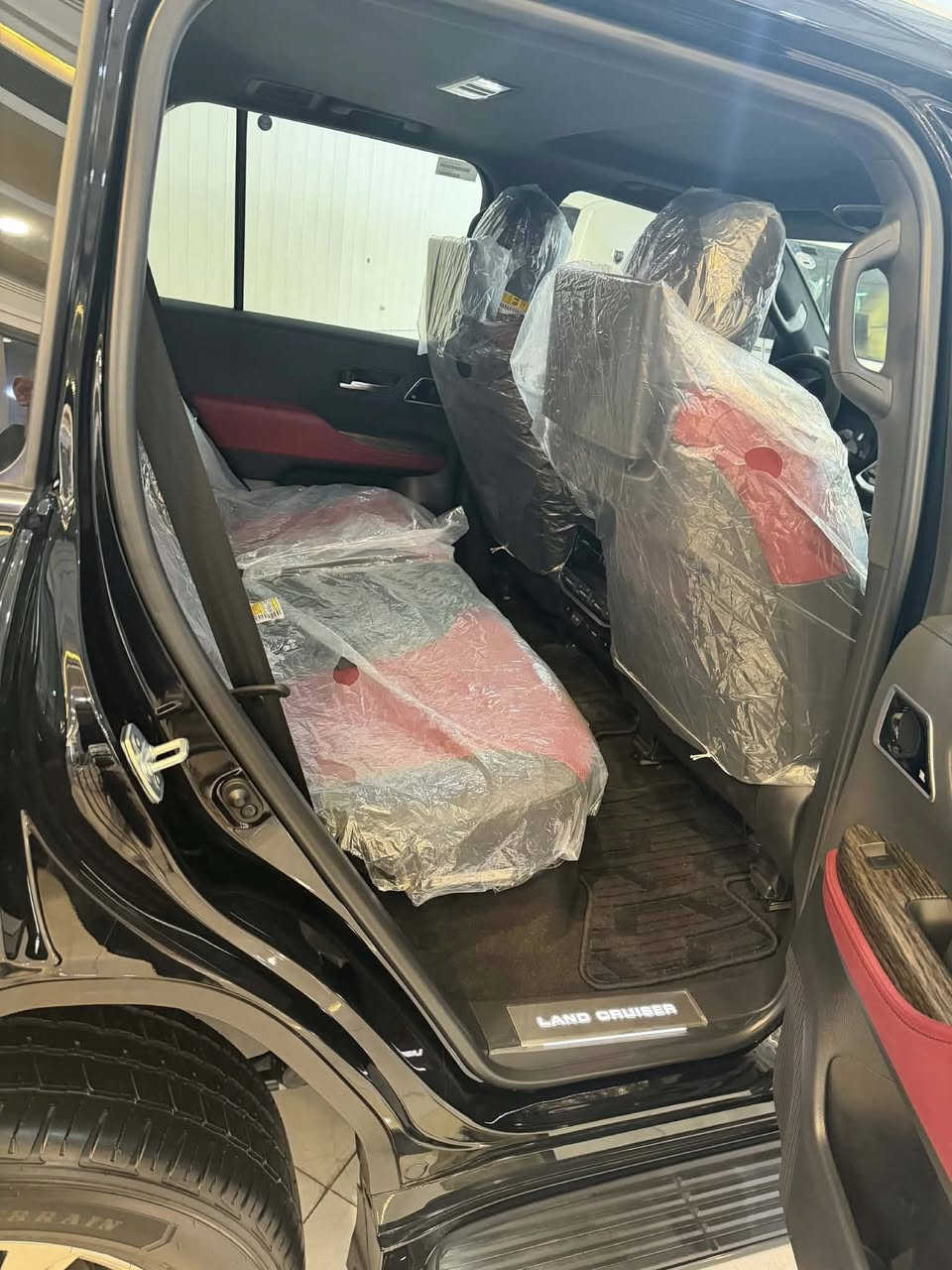 لاندكروز vxr 24 رقم اربيل مميز ماشيه 6000

‭0772 388 6446‬
