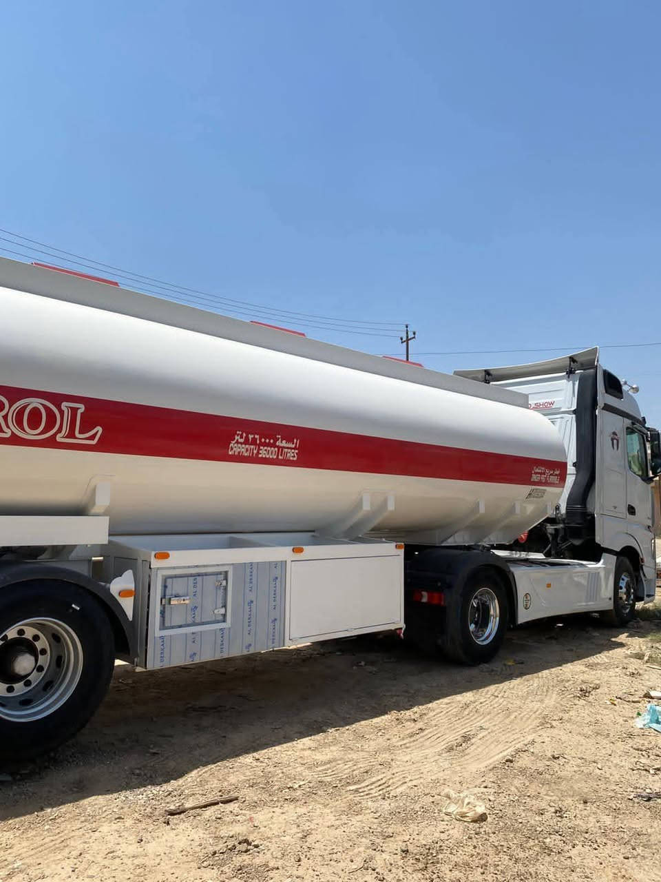 السلام عليكم اكتروس للبيع فول مواصفات كفاله عامه
ادبلو ملغي حجر صالنصه ولف حماوه جاهزه للعمل 
صهريج حازم بعده صفر زيرو 
بكلايت اضافي 
وياله كروم نيكل تايرات ابو ٦ ورقات 
فول مواصفات السياره 
مكفوله مقطره صبغ 
رقم اربيل 
للاستفسار ***********
***********
