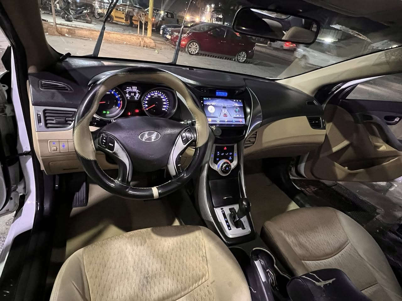 النترا خليجي 2012 

مواصفاتها  تحكمات ستيرن 
شاشه 
مكينه 1800 
كير 6 نمر 
تخم تاير جديد 
صدرها امامي خلفي جديد 
لونها ابيض 

بيها 3 قطع صبغ باب سايق و الوراها 
ونص جامغ عكس سايق من جهه صندوق 

بالنسبه للسياره نظيفه ربع متصرف عليها 
من كل نواحي التراي مالتك وين متريد 

السعر 107$ وبيها مجال 

مكاني بغداد الدوره ***********

متواجد فيس واتساب والسنويه باسمي تحويل ثاني يوم
