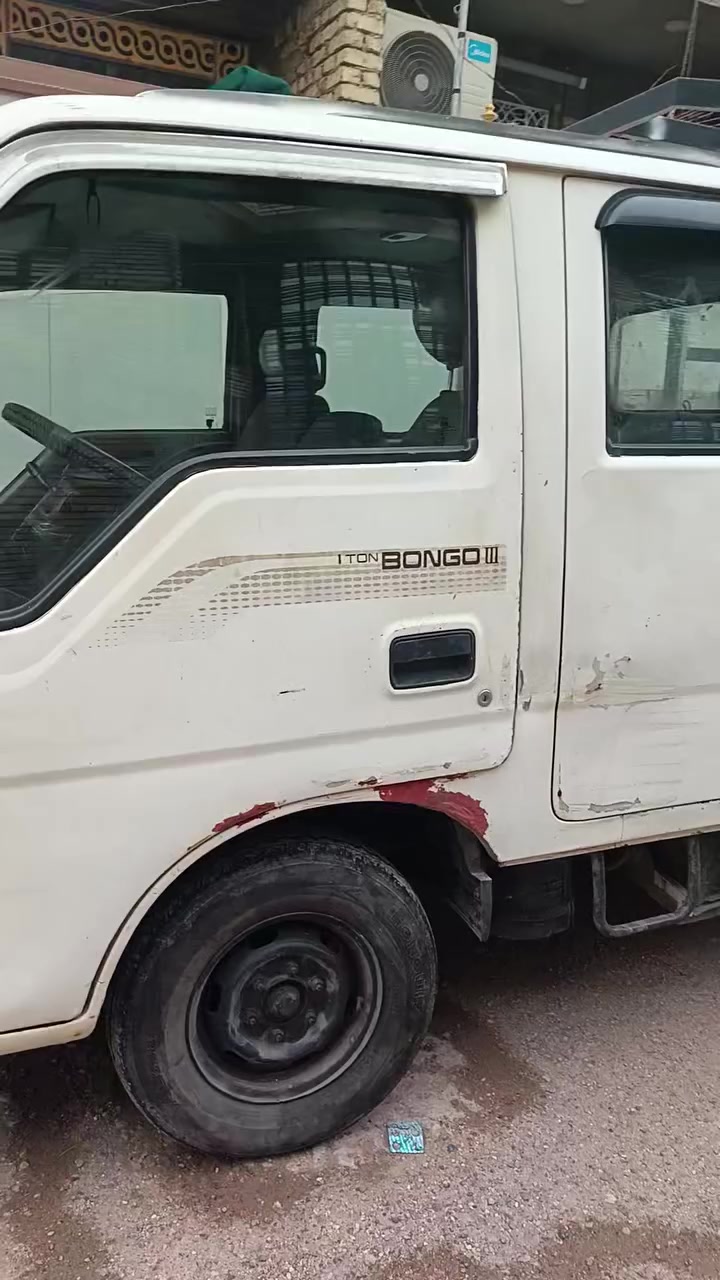 سلام عليكم كيا فونتيرة 1998 محرك 3000 محرك كير اکسل مكفولات جام امام اوتماتيك كير عادي بسمي بغداد تحويل ثاني يوم مكان بغداد الشعب *********** السعر 68 وبي مجال
