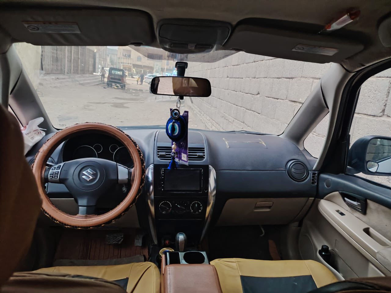 سلام عليكم سازوكي sx4 وراد خليجي بيهه جفيه صفحت العبري بس راجعه بلاد سياره مابدل بيهه ولا قطعه جفيتهه خفيفه كلش وهاذ السونار بلمنشور كير مكينه 1600 كفاله حداديه تخم تاير كهربائيات كله شغاله جاهزه سياره وحلوه السعر 50 وبيهه مجال الشراي مكاني بصره التفاصيل ع الرقم ***********
