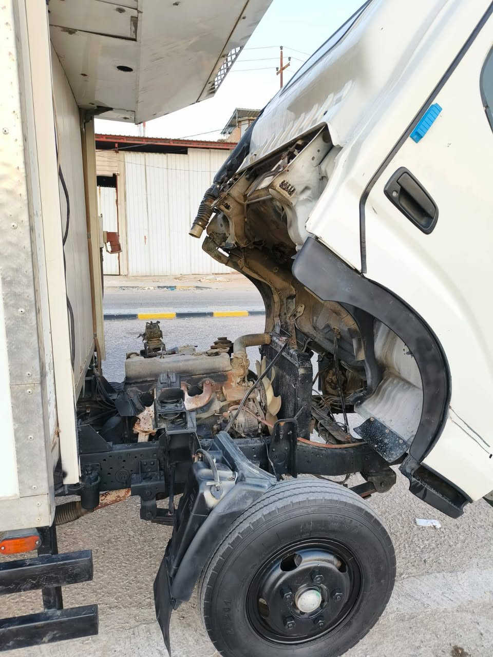 داينا كنتر اصل براد 2001  (ياباني) رقم قادسيه انكليزي مميز  سنويه لغايه 2030.. كفاله من الضربه والصبغ والتبديل والخياس  مكينه(3500)  جديد جاهزه من الكير والمكينه والاكسن وحداديه 100٪  براد شغال يعمل كاز وكهرباء (طول البراد 4امتار وربع) السعر(120) دولار مكاني النجف الاشرف شارع المطار 
للاستفسار ***********
