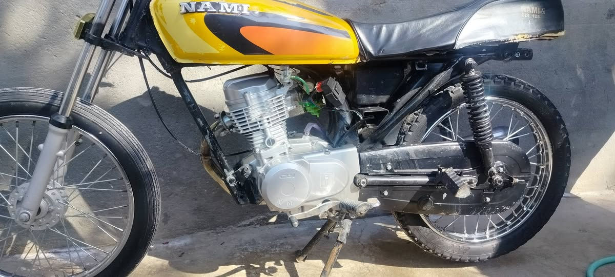 السلام عليكم دراجه تعمير 23 كلك مكفوله مكاني حله ابي غرق السعر 300وبيهامجال  
***********
