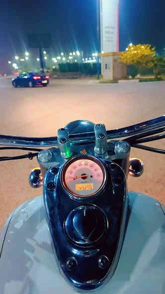 سلام عليكم شباب درجة شادو 400 دراجة رمبه او مكفولة كفاله  عامة ماشية 47 الف تجي او اشوف النضافه دراجة اي بي اي العنوان بغداد استفسار *********** سعر خاص بدون رقم الدرجة فقط مكاتبه
