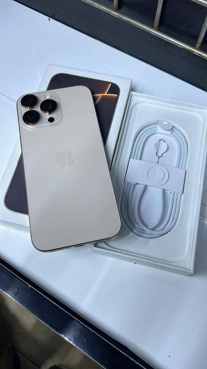 iPhone 16 Pro Max
ايفون 16 برو ماكس للبيع
ذاكرة 256 بطارية 100
نموذج M الاصلي
بعدة داخل الضمان

السعر مليون و 425 وبي مجال للشراي

المكان بغداد الحرية 
تواصل خاص او واتساب
***********
