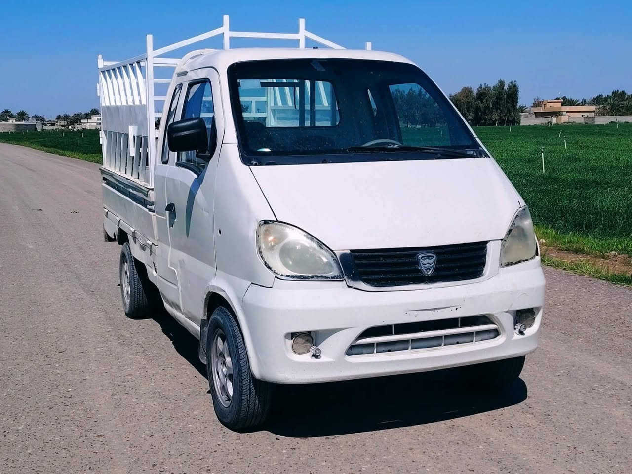 السلام عليكم هيفاء 2007 صدر جديد تخم تاير جديد وكير ومحرك شرط ونضيفه على الوضع البلاد احله من الصور مكان السيارة تكريت للاستفسار الاتصال ***********
