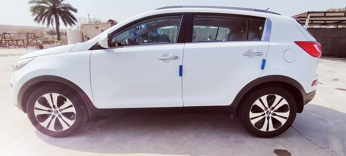 سبورتج ١٤ بابل خليجي فول مواصفات ماعده بصمه والفتحه نظيفه مال جناي تفاصيل بالسونار المرفق
١٤٣ وبيها مجال حك جيه للشراي
اتصل *********** مكاني بابل جبلة
