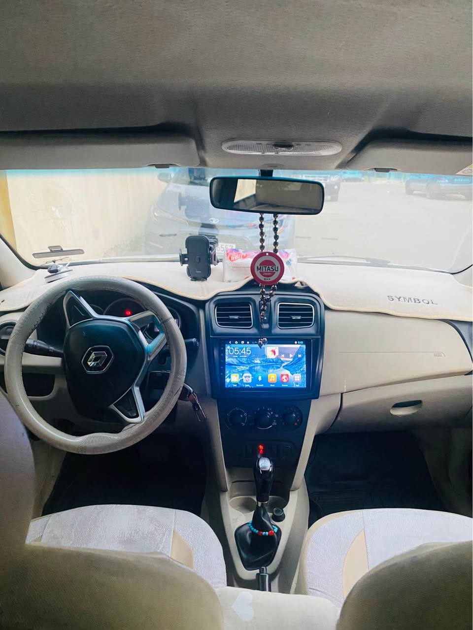 بەناوی خودا
ئەم سەیارەیە بۆ فرۆشتن 
ڕینۆ سمبول 2018

سیستمی دژە خلیسک
‏ABS
گێر ئۆتۆماتیک + گێڕعادی
ڕەنگی سپی

هایدرۆلیکی گێری تازە گۆڕاوە
باشترین جۆری ڕۆنی تێکراوە 
 172هەزار ڕۆیشتوە 
شاشەیە کامیرایە کوشنەکانی دواوەیشی شاشەیە
پەردەی ڕەشیشی لەگەڵدایە
بەشەرتی گێرو مەکینە ماشەلا مەکینەی زۆر پاکو جوانە 
زۆر بێ کێشە و بێ مەسرەفە خزمەت کراوە سەیارەکە
هەموو گیانی بەشەرت
زۆر بەی شتەکانی تازە بۆم گۆریوە زۆر پاکو خاوێن و بێ عەیبە
دوو جامی کارەباییە
سەنەوی بەسەر چوە
3 پارچەی بۆیاخە بێ ناوگرتن
ڕەقەم باریکە
لە سلێمانی دائەنیشم
4 تایەی لۆکی لە ژیرە 2مانگە بۆی کڕاوە
نرخی 80 گەڵا
و مۆبایل:***********
تیلیگرامو ڤایبەرو وەتس ئەپی لەسەرە. السليمانية, العراق
