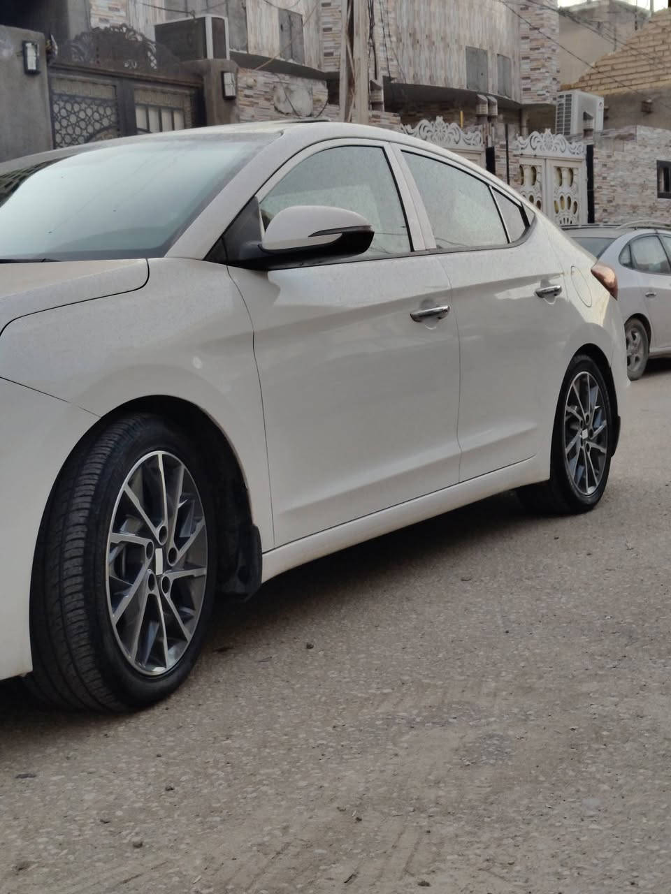 اخواني غوالي ...النترا مديل 2019 شكل 20
مكفوله كفاله عامه من كولشي 
حتى دعاميات وعتب هم مكفوله 
فول فول لل اخير 
رقم اربيل بسم شركه تحويل او وكاله 
سنويه نافذه من 24 
مكينه كير كفاله شرط زيرو وترايه شرط زيرو 
حداديه استوني ذابه كوله حتى مشط شرط زيرو 
اي نقص ماكووو هاي صور جديده البارحه اخذتهن 
وتجي وتشوف بعينك واذا مو نفس صور تشلع عيوني 
بيه عدسات لايت 400 الف شرط نهار مع اضافه عين شيطاان لل عدسه بليل كولش حلوووو
مع اضاقه اناره داخل سيارة 100 لون كلف 100دولار اصلي 
كولش حلوو بليل ..غرفه سيارة شرط زيرو حتى تكسي مامشتغله ...مواصفات فول لل اخير واذا اعدهن مايخلصن 
مكاني نجف الاشرف ...رقمي *********** علي 
سعر سيارة (172)بيه مجال حك جيه فقط ..تجي وتشلع عيوني ...اتشوفه غاليه ادعيلنه بل رزق ..سيارة مال جناي حصراا . حيل جديده وبل عافيه الي تكون من نصيبه من نفس طيبه ..شباب هاي تفاصيل كامله ....فقط اتصال عل نت غير متواجد..وسلامتكم
