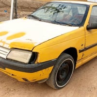 ٢٠١٢ • احمر • محتاج مكينه