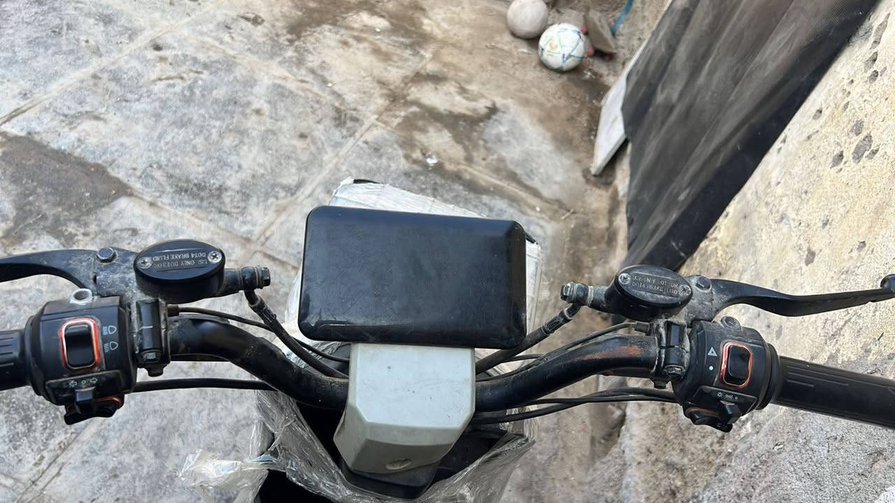 دراجه نظيفه ار ثمانيه سعر 300 قفل.   ***********
