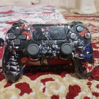 يد بلي فور • نضيفه • L1 ينضغط بخفة
