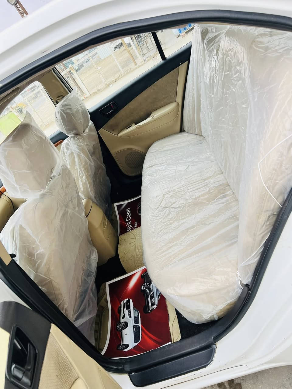 سلام عليكم للبيع سوناتا 

موديل 2011 

رقم بغداد بسمي تحويل مباشر

مكينه 2400دوش

خليجي مصبوغه عام 

فول مواصفات 

مكينه كير صدر تبريد كله جديد

السعر اب 100 او بيها مجال 

مكاني جسر ديالى تقاتع النهروان 

الاستفسار ***********
