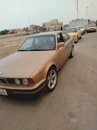 للبيع بي ام دبليو ذهبي 525 مكينه مفتوح كير اوتو موديل 89 سياره جديده ب...