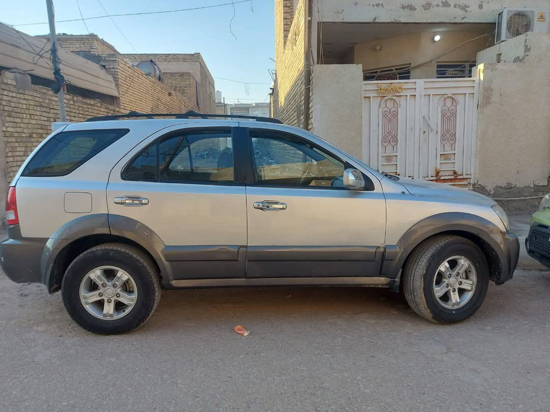 سورنتو موديل 2006 مكينه وكير كفالة ياباني فيفيتي 3000 مكانها ميسان رقمه بصره السعر 73 وبي مجال للاستفسار على الرقم ***********
