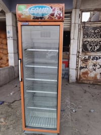 عارضة للبيع نظيفة بس بيها نتلة مال ايرث خفيفة السعر 225 مكاني بغداد قر...