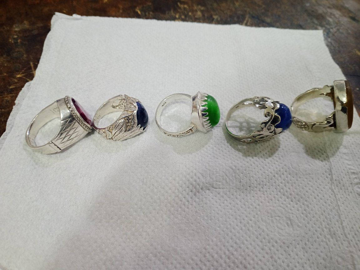 للبيع 🔔
5 خواتم
الوزن الكلي: 66 غرام
الحالة: ممتازة ✨
💰 السعر: 400,000 دينار عراقي فقط قابل للتفاوض 
فرصة حلوة للي يحب الخواتم أو للتجارة
📩 للاستفسار والمراسلة خاص


**إذا كنت صاحب هذا الإعلان وتريد حذفه لأي سبب، رجاءا أرسل رسالة إلى الدعم الفني**