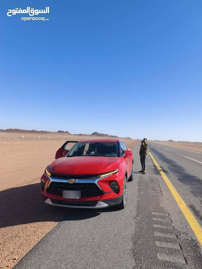Chevrolet Blazer 2023 2LT
سيارة حرة مرقمة وجاهزه ترايك لاربيل
 مستوردها بنفسي ، محتاج فلوس لذلك
 عرضتها ، مسافر بيها السعودية مرة و للشمال 3 مرات رزنه و ناعمة بالطريق محرك 2000 تيربو ، تشتغل بانزين عادي ومحسن بكفائه عاليه 
طخم تايرات جديد
حادث خفيف الصور مرفقه فقط البنيد مبدل ، ايرباكات راجعه سستم

السعر 210 قابل للتفاوض
***********
