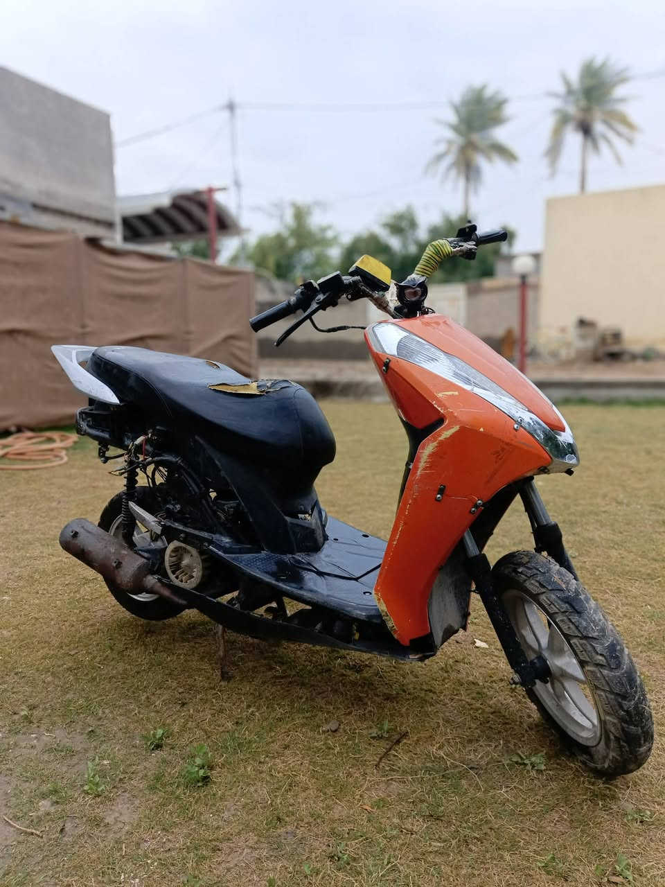 سلام عليكم
متوفر 3 دراجات  +
 شاصي مع ملحقاته 

اي استفسار تفضل خاص 

المكان النجف


**إذا كنت صاحب هذا الإعلان وتريد حذفه لأي سبب، رجاءا أرسل رسالة إلى الدعم الفني**