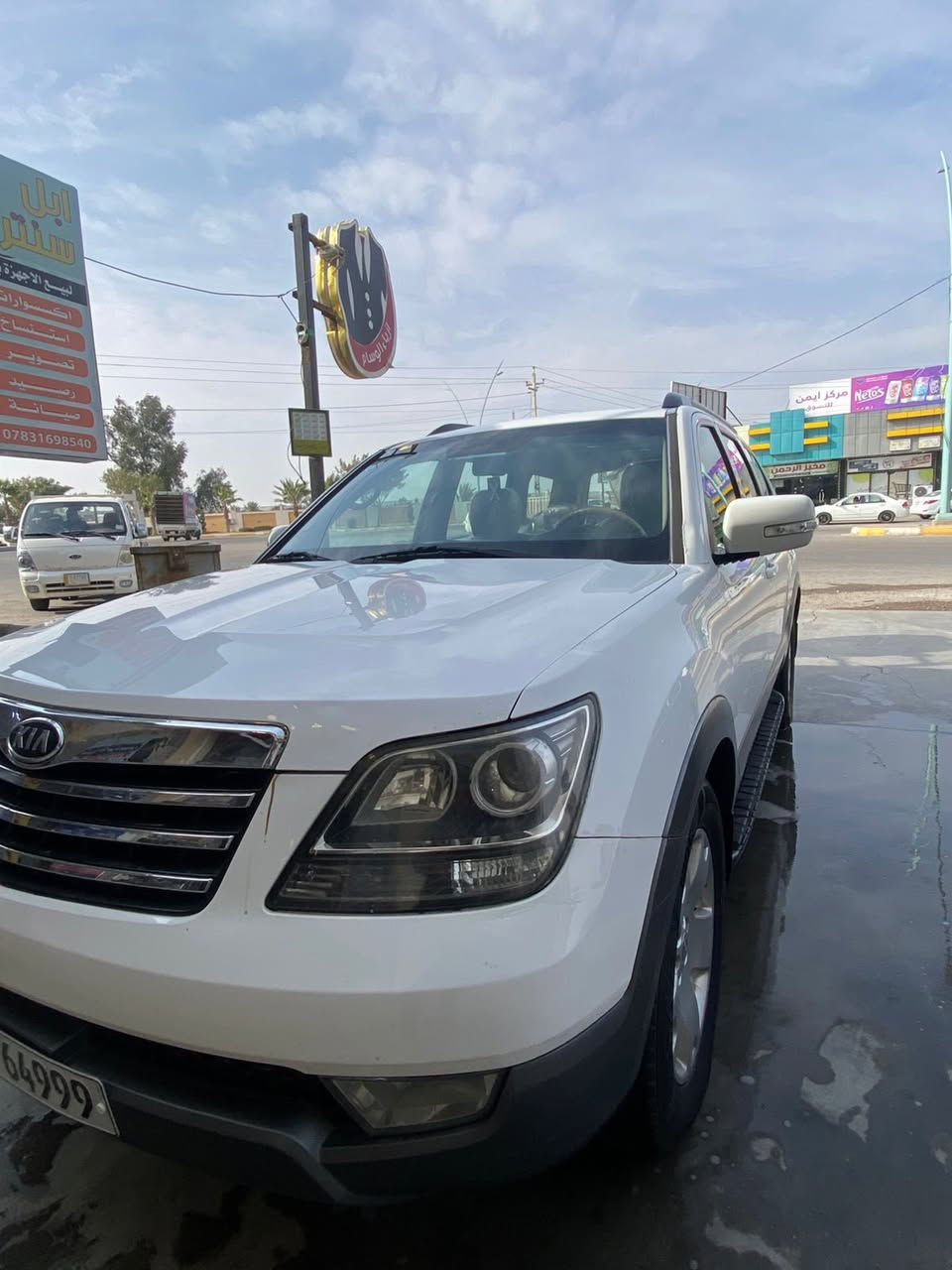 للبيع مهافي  خليجي موديل 12مكفوله من الصبغ نص مواصفات السياره حلوه وجاهزه رقم بغداد 11السعر 145 مكان السياره الرمادي قرب مجلس المحافظه ***********
