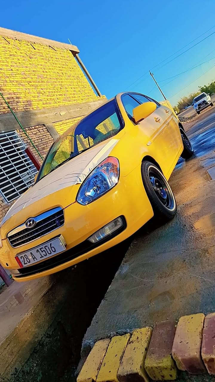السلام عليكم هونداي اكسنت للبيع موديل 2007 مكفوله مكينه وكير وحداديه وتخم تاير كله جديد سياره بسمي رقم النجف 
الهيئة والغرامات صفر سنويه جديده مكان السياره الديوانيه 
السعر 76  وبيها مجال والشراي بي خير ويدلل 
رقم الموبايل ***********///***********
