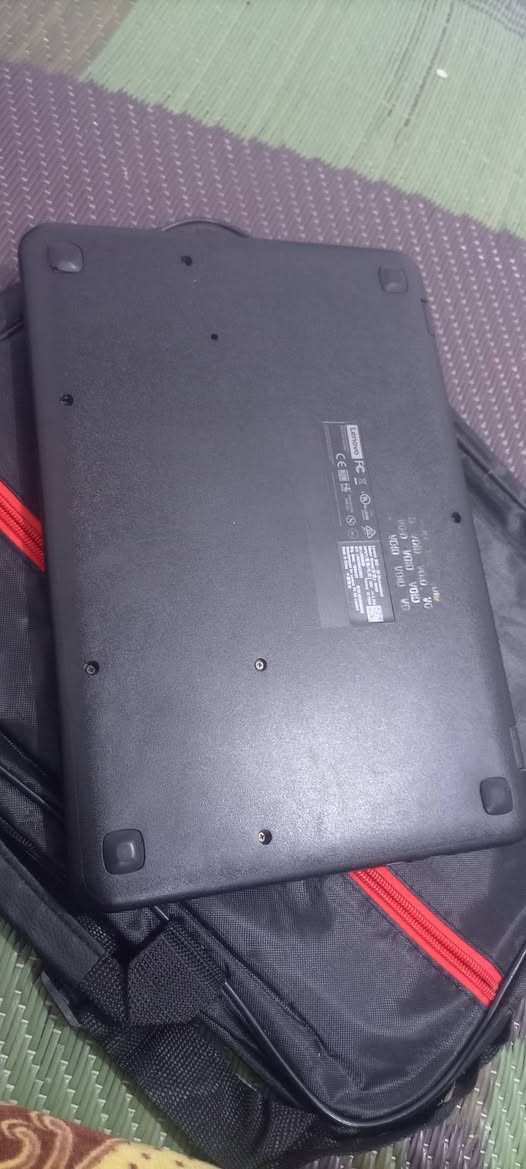 سلام عليكم وعيدكم مبارك وكل عام وانتو بخير
لابتوب لينوفو مستخدم اسبوع هارد 16رام 4سعر75بي مجال قليل بي 150لعبه مع شنطه وشاحنه أصلي شحن يكفي 4ساعات متواصله مكاني موصل جانب الايمن


**إذا كنت صاحب هذا الإعلان وتريد حذفه لأي سبب، رجاءا أرسل رسالة إلى الدعم الفني**