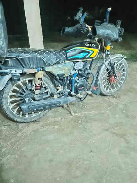 دراجه سيفان اللبيع موديل 2025 محرك 200 ضاقطه وزنجيل دراجه مكفوله  شرط نكره سلف كلشي بعدو بوضه الشركه السعر900وبيها مجال قليل
مكاني الحجاج 
***********
