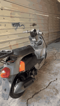 دراجه بوليس للبيع الدراجه ناعمه وحلوه نضيفه بريك يجي وياه واير ويده مال الريم ول سعر خاص ***********7 هاذي رقمي
