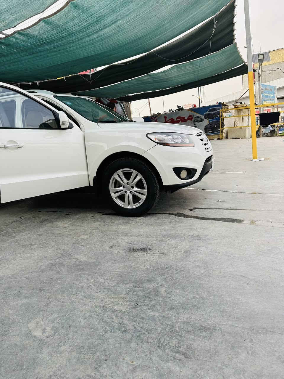 سلام عليكم 

سنتافيا موديل 11خليجي مكفول /بيع او مراوس باحدث 

مكينه 6سلندر 3500جديده 

فتحة سقف 

كشن كهربائي 

ثلاث قطع تبريد 

رقم بغداد بأسمي 

جاهزه من كلشي 

كير /مكينه /حداديه /تبريد/ كله مكفول

للاستفسار /واتساب موجود ***********
