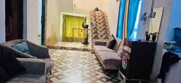 🏡 #دارللبيع  طابقين مربع ركن 
🧱#واجهة:  10  متر 
 🧱#العمق:  10  متر  
  المساحة 100 متر ركن
♦️العنوان /   حي الأمين مقابيل دائرة المجاري
تفاصيل الدار 🏘
طابق الأول
 - استقبال 
 - غرفة نوم  
- صاله
 - مطبخ  
 - صحيات 
 -درج داخلي
طابق الثاني
-غرفتين نوم
-صالة 
-مجمع صحيات 
السعر ١٠٥ مع مجال
☎️ للإستفسار يرجى الاتصال 
بالأرقام الموبايلات الواردة أدناه
📲 ***********   متوفر واتساب 
#نستقبل_طلباتكم__وعروضكم 
مكتب بغداد للعقار الشطرة  الآمن للتسويق العقاري  ___
 الشطرة /شارع الفلكه قرب كراج الحضارات
