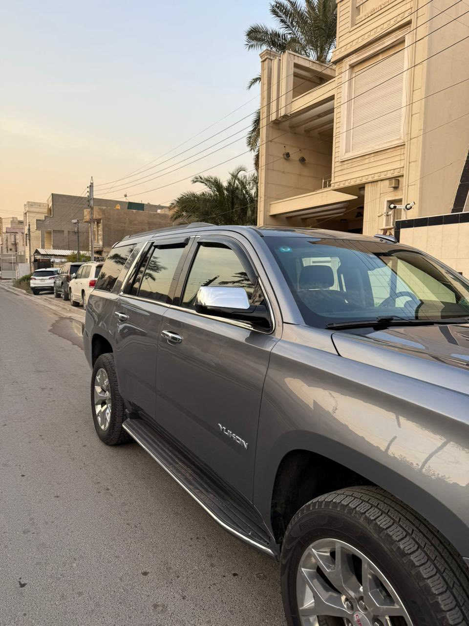 السلام عليكم جمسي يوكن مواصفات SLT موديل 2020 الضرر جاملغ خلفي السيارة جديدة اي نقص مابيها السعر 21800$مكان السيارة بغداد المنصور***********
