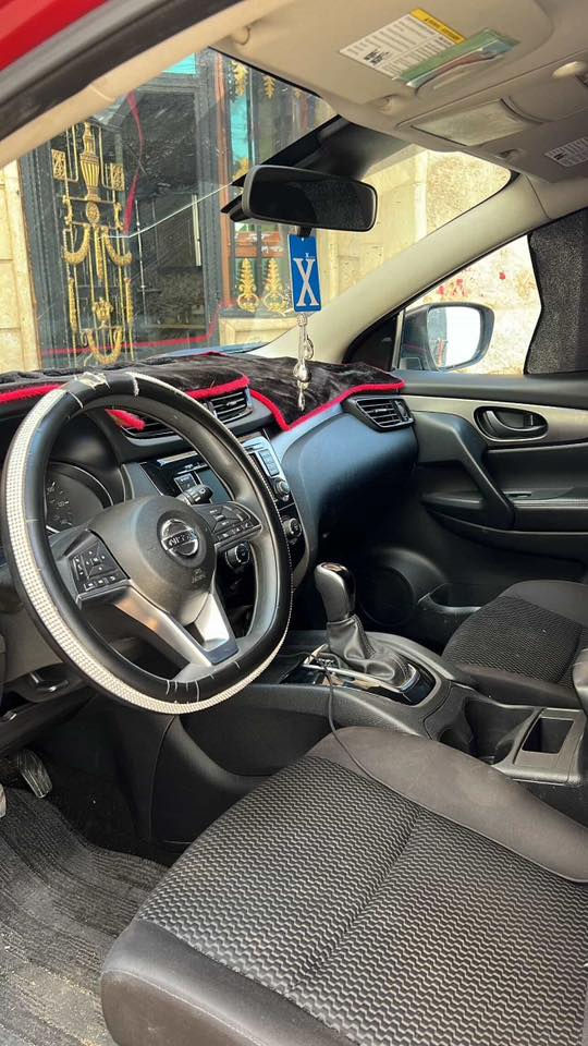 روج سبوت 2022
محرك 2.0 دوش 
مواصفات S 
حادث قطعتين بنيد جاملغ 
ماشيه 71 mil سعر150وبي مجال 
مكاني صلاح الدين تكريت 
***********
