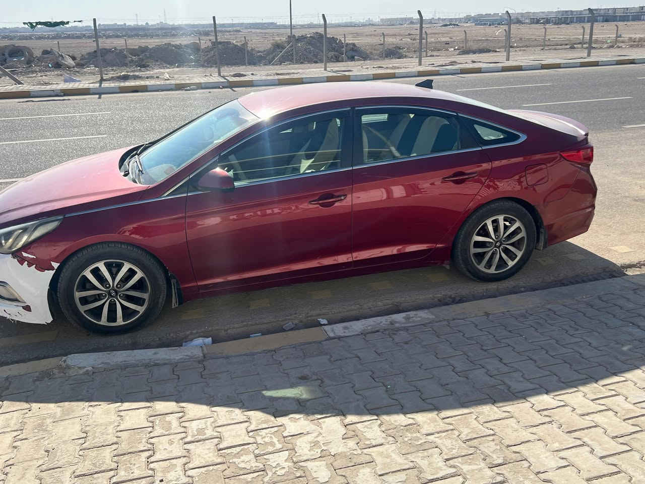 سوناتا ٢٠١٥ بيه أربع قطع بنيد وجاملغين وباب رقم بغداد انكليزي تخم تاير حداديه السياره حلوه سعر البيع110 بيه مجال ***********
