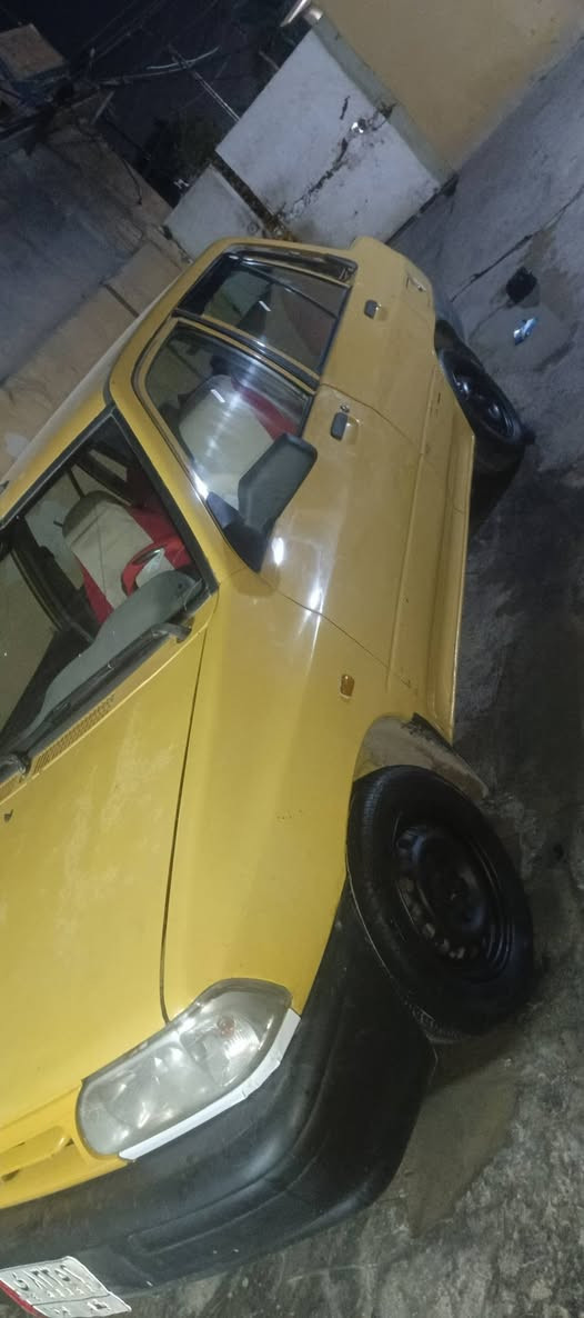 سايبه موديل 13سياره نضيفه كفاله من مكينه وكير وكهربائة بيه بس جاملق امبدل حسب لون سياره باقي الكشر كله نضيف وتبريد شغال بس نغصه غاز سياره جاهزه غرمات مصفره شرط تحويل سعر 32 وبيه مجال   شي قليل مكان سياره بغداد بسمايه ***********تواصل
