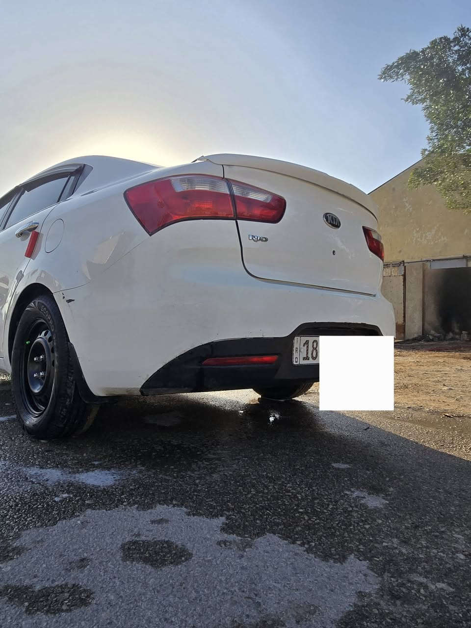 كيا ريو ١٣ خليجي ١٦٠٠ رقم بابل نكليزي بيه باردات بسيطه وبيه بابين  فتح فقط بدون تبدي   نفسهن مكاني كربلاء السعر ٨٨ وبيه مجال مكينه حاويه كير نظيف سياره حلوه ما متعوبه سونار موجود وتجي تفحص بعد سونار تتكد افضل 
السعر  ٨٨ وبيه مجال لاتصال او وتساب مكلف بنشر اني 
***********
