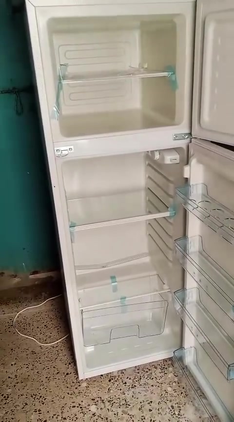 ثلاجه جديده ٢٠٠ مبرده ٧٥ دوشك جديد ١٢٥ طباخ ٢٥


**إذا كنت صاحب هذا الإعلان وتريد حذفه لأي سبب، رجاءا أرسل رسالة إلى الدعم الفني**