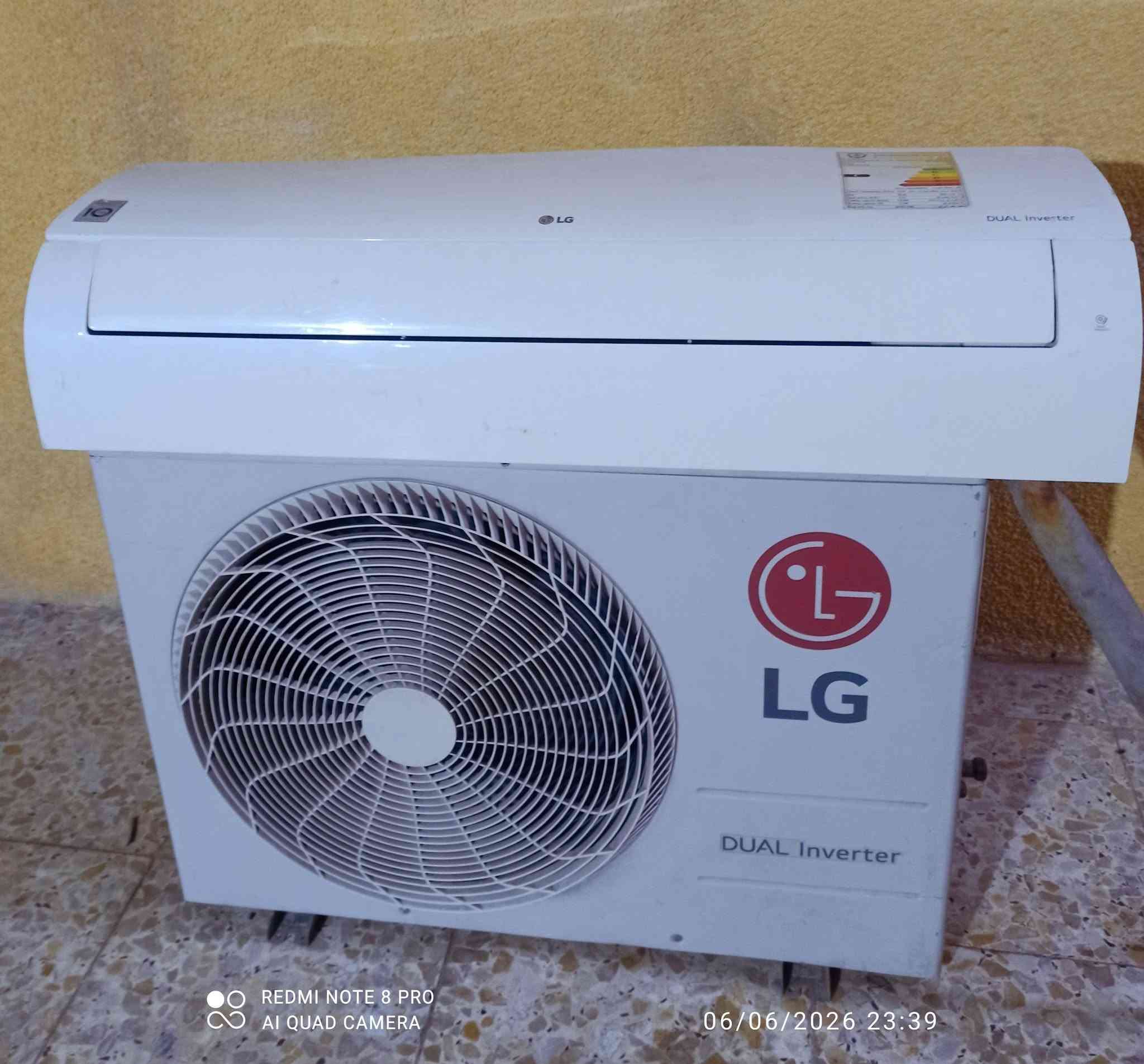سبلت الجي طنين انفيرتر بلادي تدفئة وتبريد ثلج حاليا منصوب وشغال سعره 550 مكاني بغداد بالعبيدي ***********
