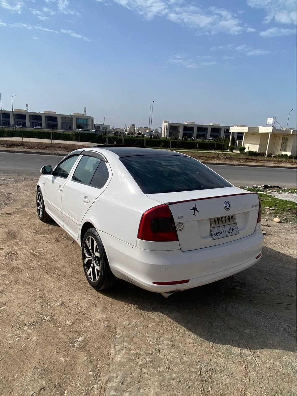 سكودا موديل ٢٠٠٩،گير توماتيك،مكينه ١٦ى بى توربؤ بيلادى،گير و مكينه و تبريد به شةرت،
له هةوليرم،نرخ:٧٥$ قفل
ژ.م:*********** أربيل, العراق
