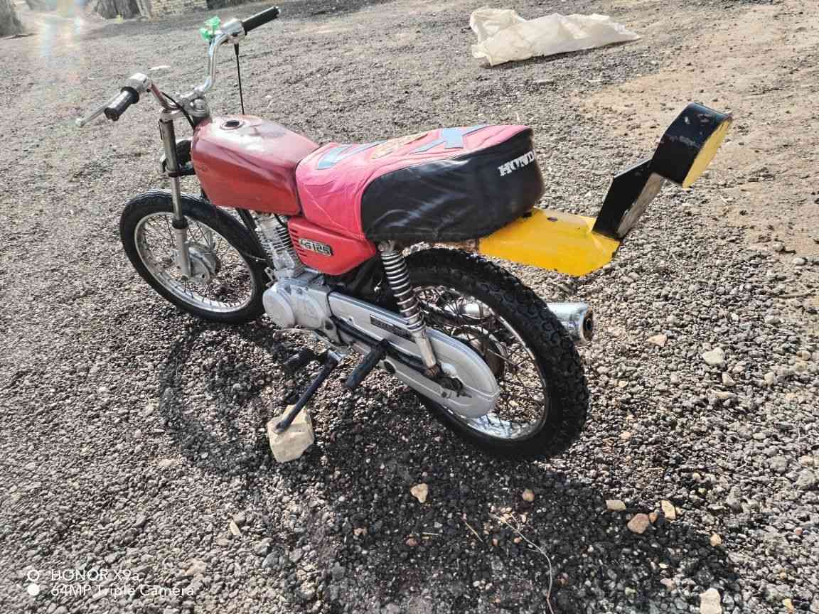 سلام عليكم ٤كير للبيع ٣٢٥ العباس عليه اليكسر بحلال العالم تصل وتعامل *********** عنوان الديوانيه قضاء السنيه
