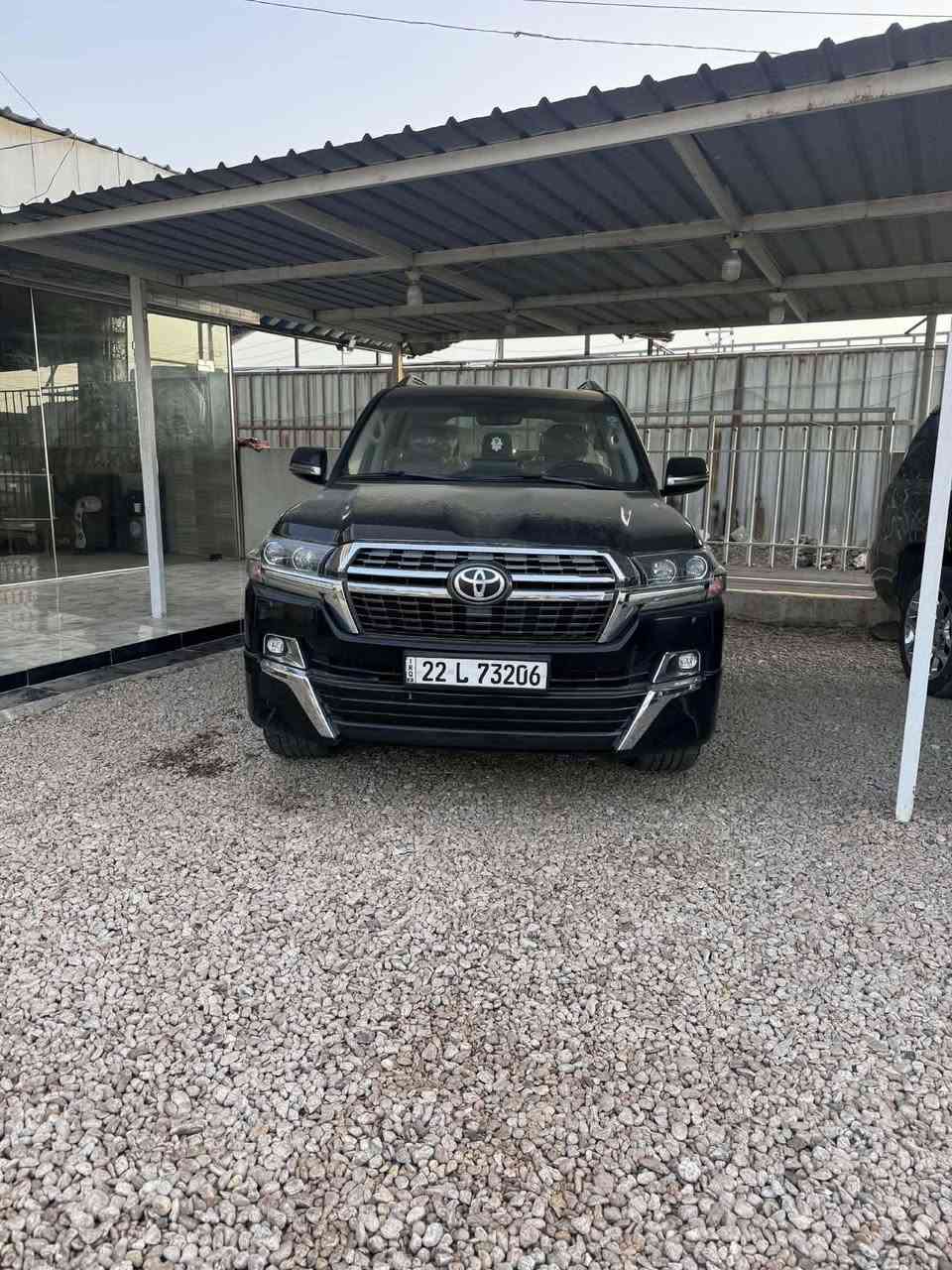 تويوتا لاندكروز GXR موديل 2020 ساز باب اول كراند تورنك نظيفة جداً رقم بغداد الجديد بأسمي لون اسود مغلفه ppf كامل مكفولة كفالة عامة 

🟩 السعر  _ 560 بيع مستعجل جوة سوق 

عداد المسافة : 70 الف كيلو حقيقي السياره بوضع الزيرو 
فول مواصفات 1/1 
لون اسود مغلفه ppf كامل

1- فتحة 
2- بصمة 
3- كراسي كهرباء 
4- كشنات جلد
5 -  3 شاشات كبيرة بلاد ام الترحيب
6- حساس خلفي وامامي 
7- جنطة كهرباء ( جكات )
8 - تحكم ستيرن جهتين
9 - مري شفط 
 10 - تشغيل عن بعد 
11 - اشاير ترحيب
12 - كشنين كهرباء 3 دكم 
13 - حساسات امامي وخلفي 
14 - شاحن لاسلكي( واير ليس ) 
15 -  8 ايرباك 
16 - دبل ماوس 
17 - اربع كامرات محيطيه 360 درجة 
18 - طفاية 
19 - ثلاجة 
20 - لايت زنون كشافات
21 - كروز سرعة 
22 - تحكم كهربائي بلمري 
23 - ويل كب كروم حجم 20
24 -حجم المحرك: 6 سلندر 4000
25-ميموري
26 - بصمات عدد 2
27 - نظام EST 2nd
28 - نظام ABS
29 - زراكات لايت
30 - شاشة ليزيرية
31- دشبول لگزز
32- اشارة لگزز
33- مري قابله للطي مع الرجوع
34-دوسات ليزريه علامة لاندكروز 
معروفه مواصفات الساز  
مكان السياره: بابل
السعر540 مجال 
للأستفسار  ***********
